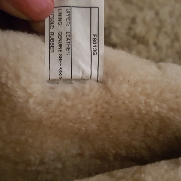 Authentic  ugg boots - Picture 4 of 4